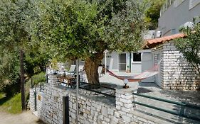Kritamos Luxury Apartment